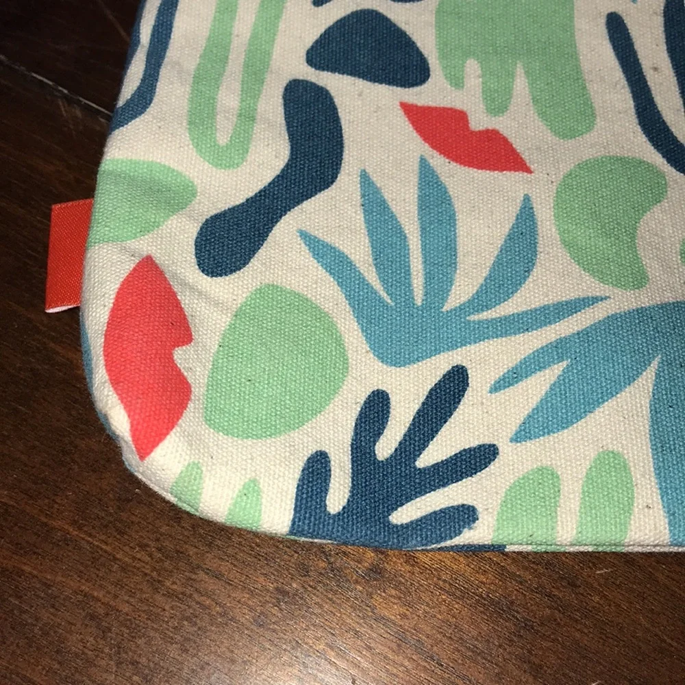 IPSY Cloth Lips and Plant Print Zippered Makeup Cosmetic Bag
